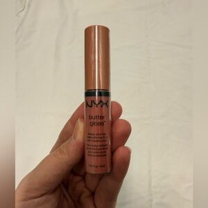 New NYX Butter Gloss - Soft Brown